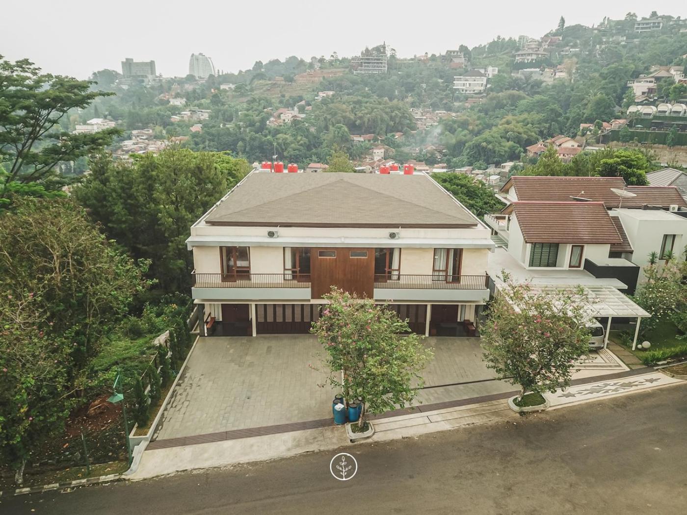 Anindya Hill View Villa 7 Bedrooms With A Private Swimming Pool Bandung Dış mekan fotoğraf