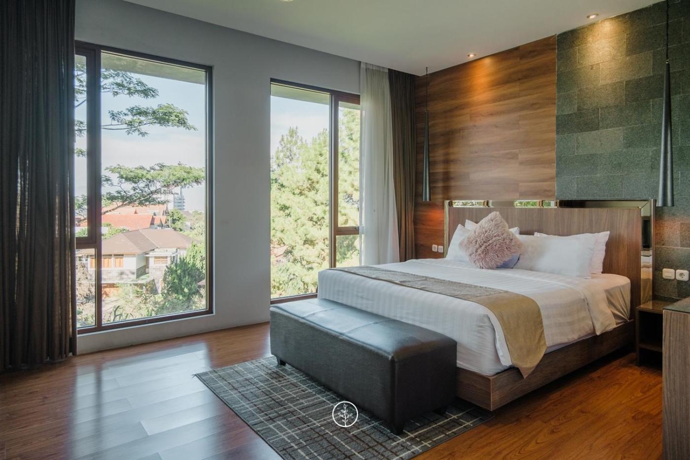 Anindya Hill View Villa 7 Bedrooms With A Private Swimming Pool Bandung Dış mekan fotoğraf
