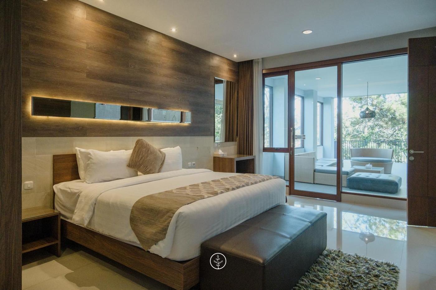 Anindya Hill View Villa 7 Bedrooms With A Private Swimming Pool Bandung Dış mekan fotoğraf