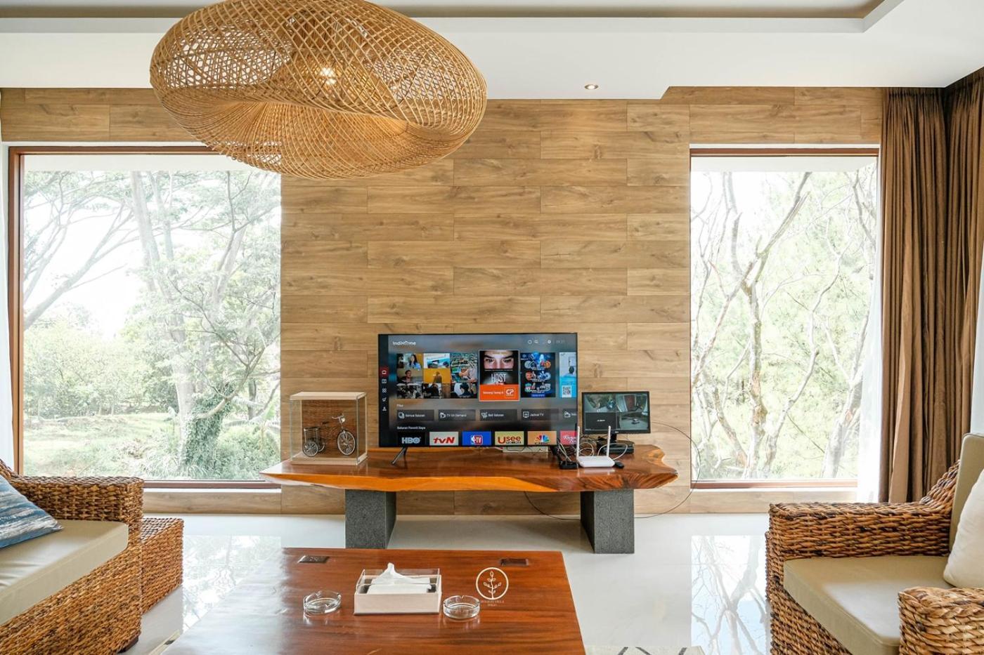 Anindya Hill View Villa 7 Bedrooms With A Private Swimming Pool Bandung Dış mekan fotoğraf