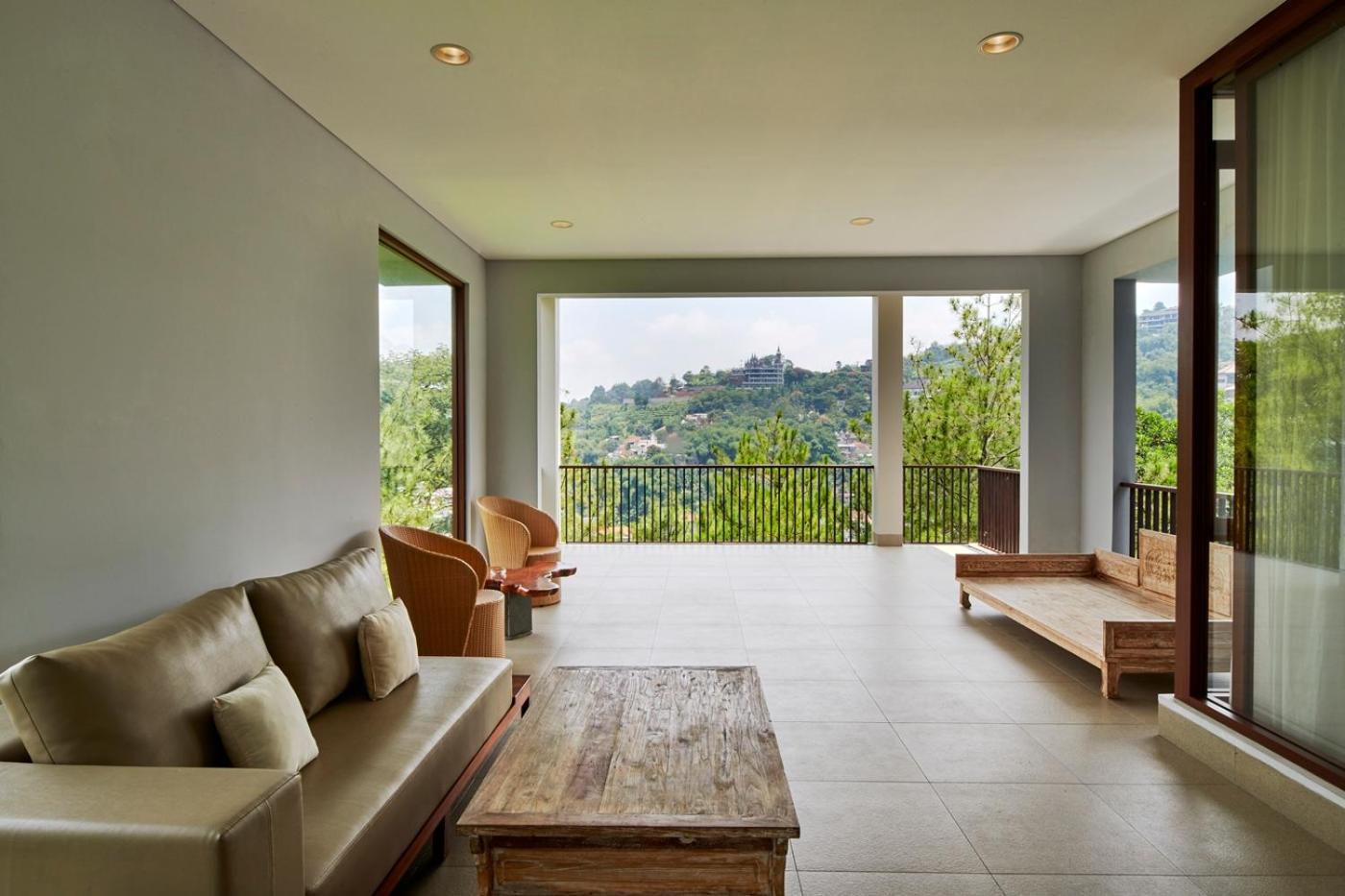 Anindya Hill View Villa 7 Bedrooms With A Private Swimming Pool Bandung Dış mekan fotoğraf